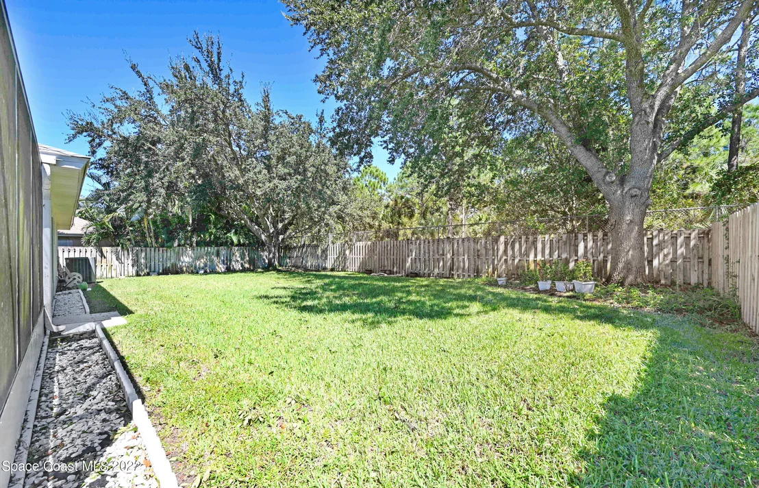 Photo of 821 Potomac Drive
