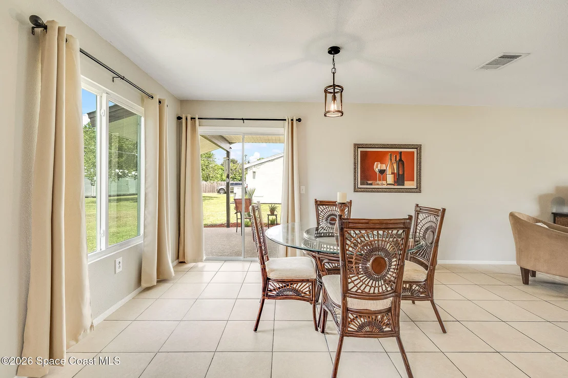 Photo of 730 Azure Avenue NE