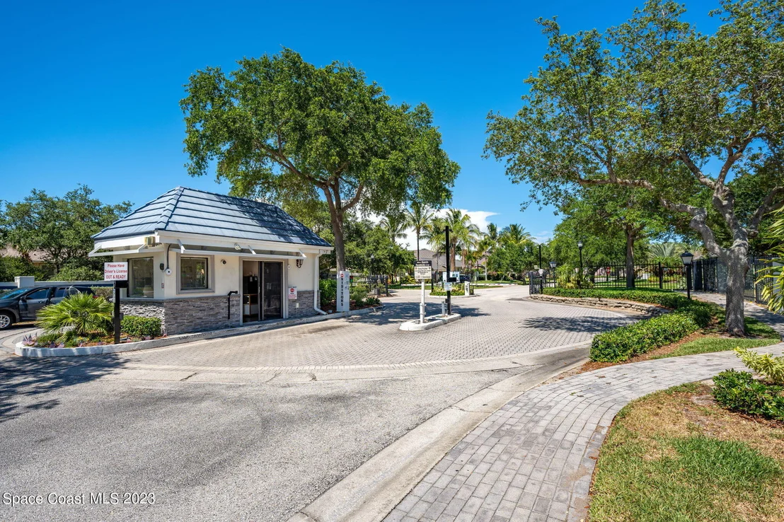 Photo of 891 Peregrine Drive