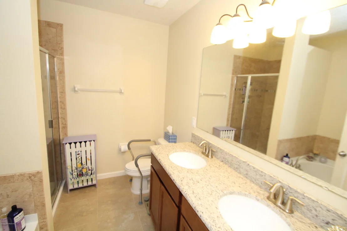 Photo of 1216 Dillard Drive SE
