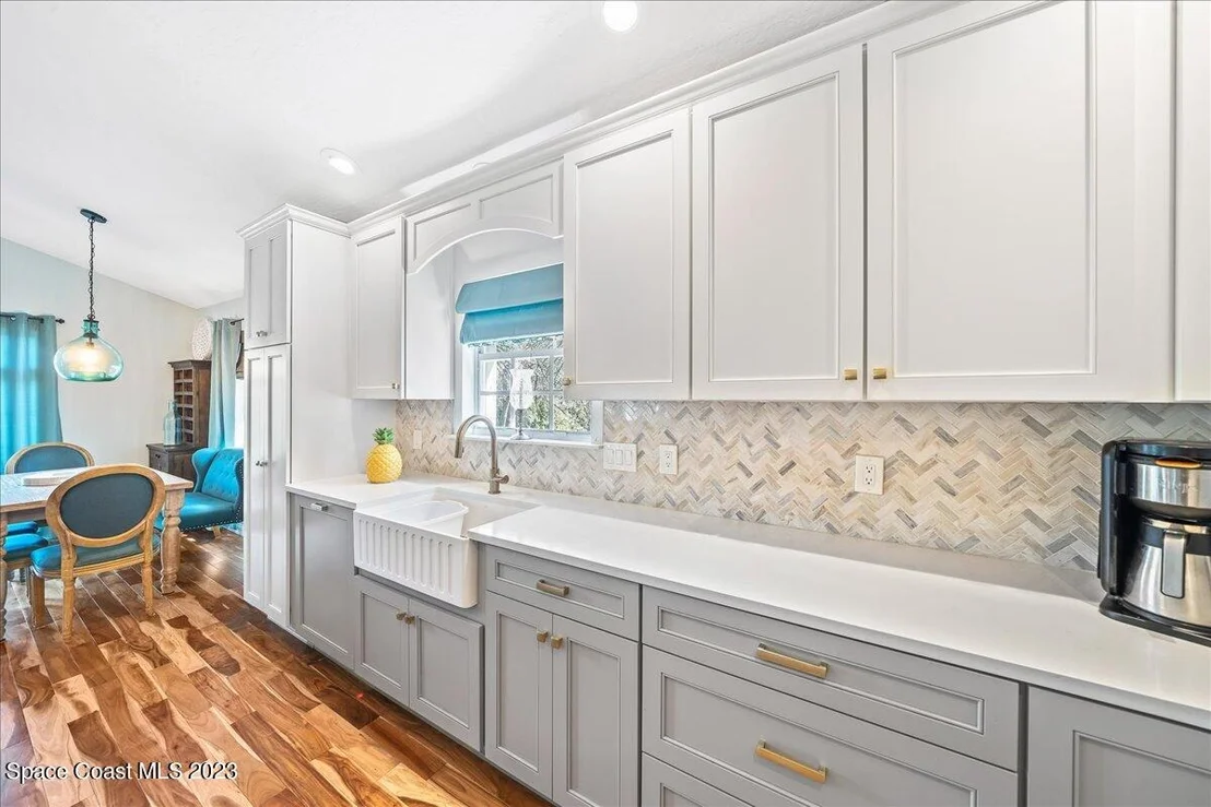 Photo of 523 Avenue A