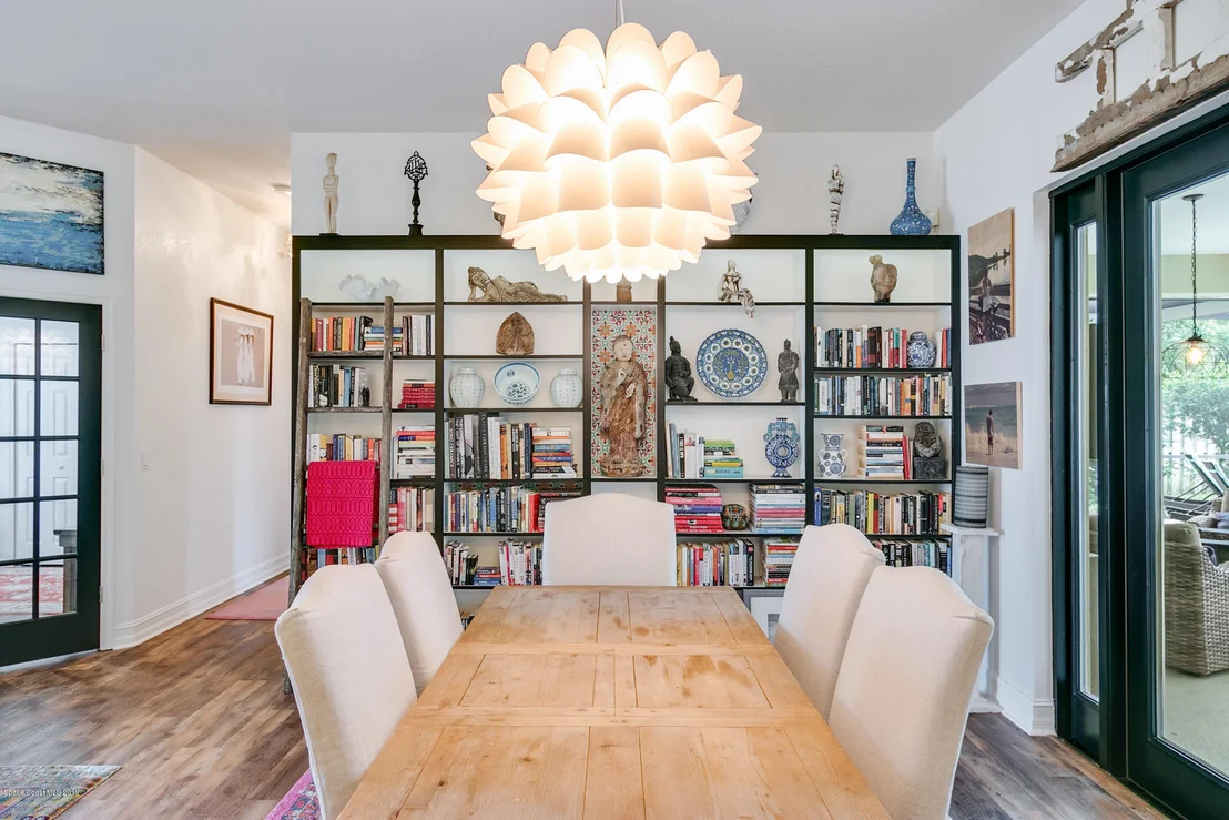 Photo of 6017 Arlington Circle
