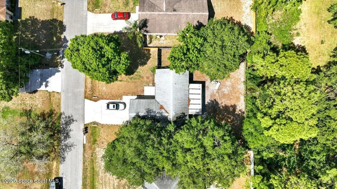 Photo of 6615 Dock Avenue