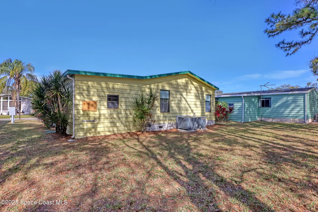 Photo of 4438 Twin Lakes Drive