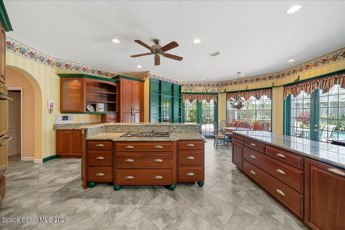 Photo of 4650 Rayburn Road