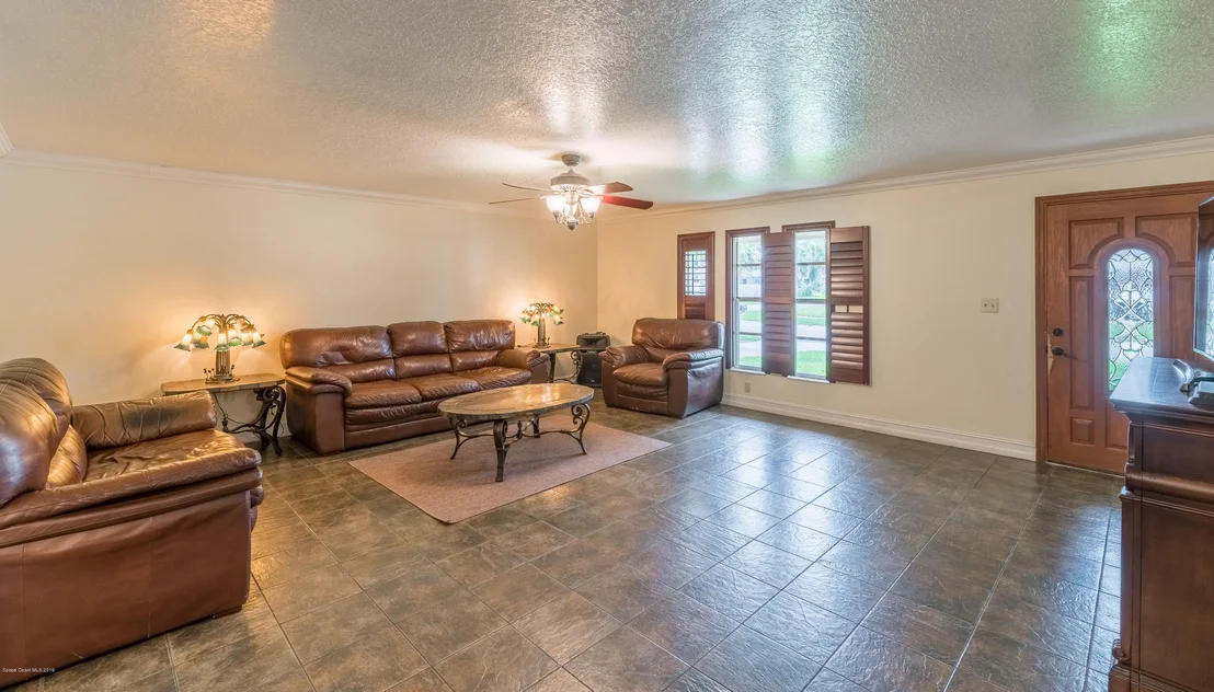 Photo of 1087 Hermosa Drive