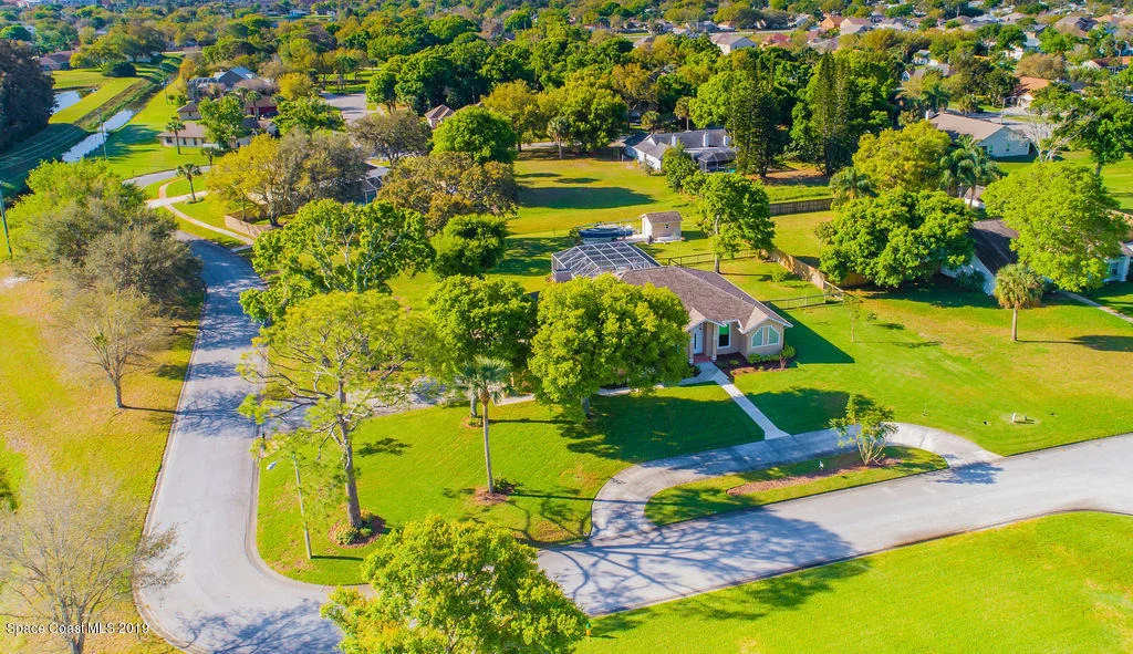 Photo of 1201 Heritage Acres Boulevard