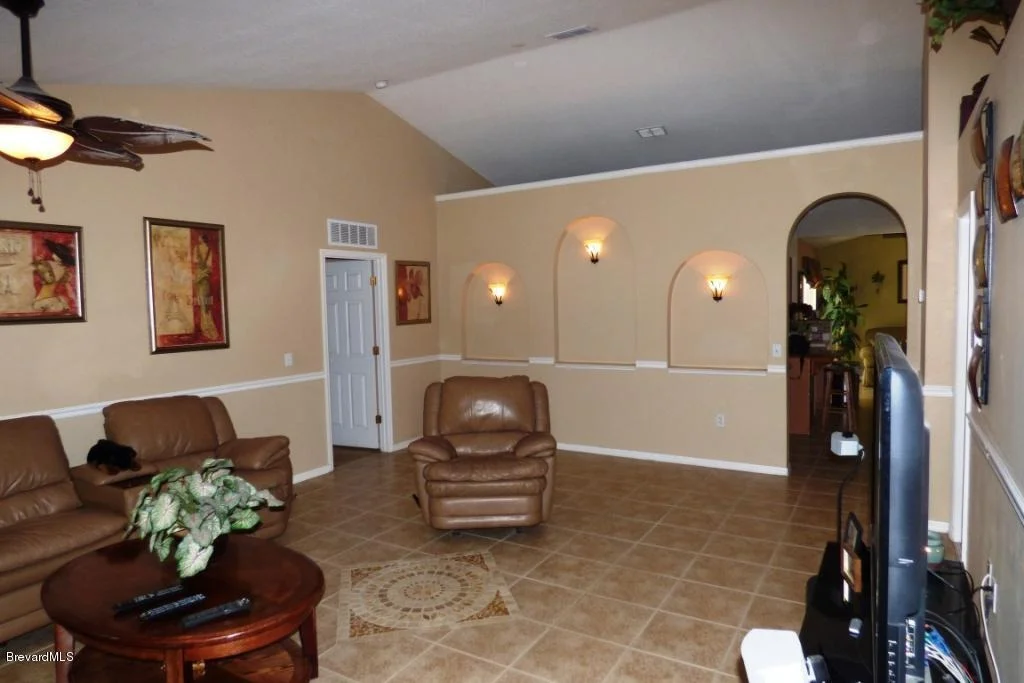 Photo of 930 SE Sable Circle