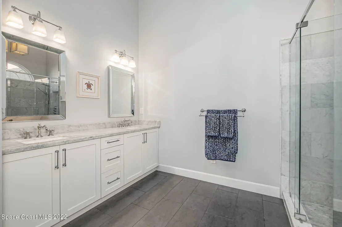 Photo of 914 Palm Brook Drive