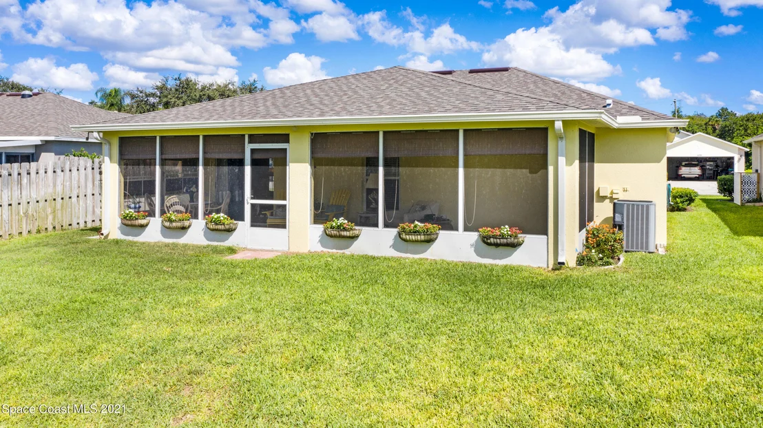 Photo of 2231 Spring Creek Circle NE