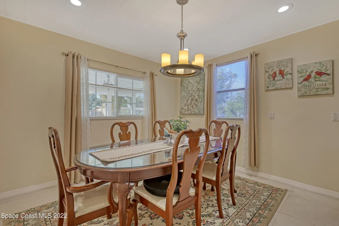 Photo of 972 Miracle Way