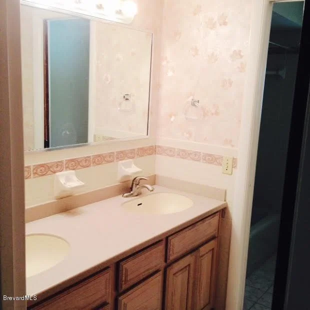 Photo of 600 Jasmine Drive