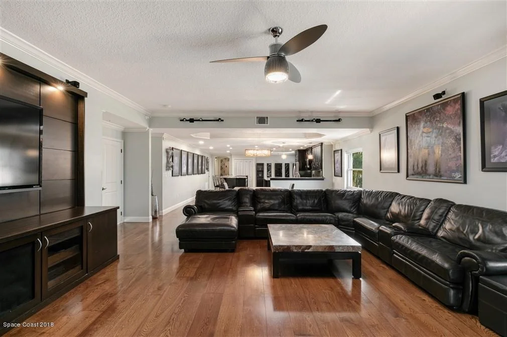 Photo of Unit 203 at 29 Riverside Drive