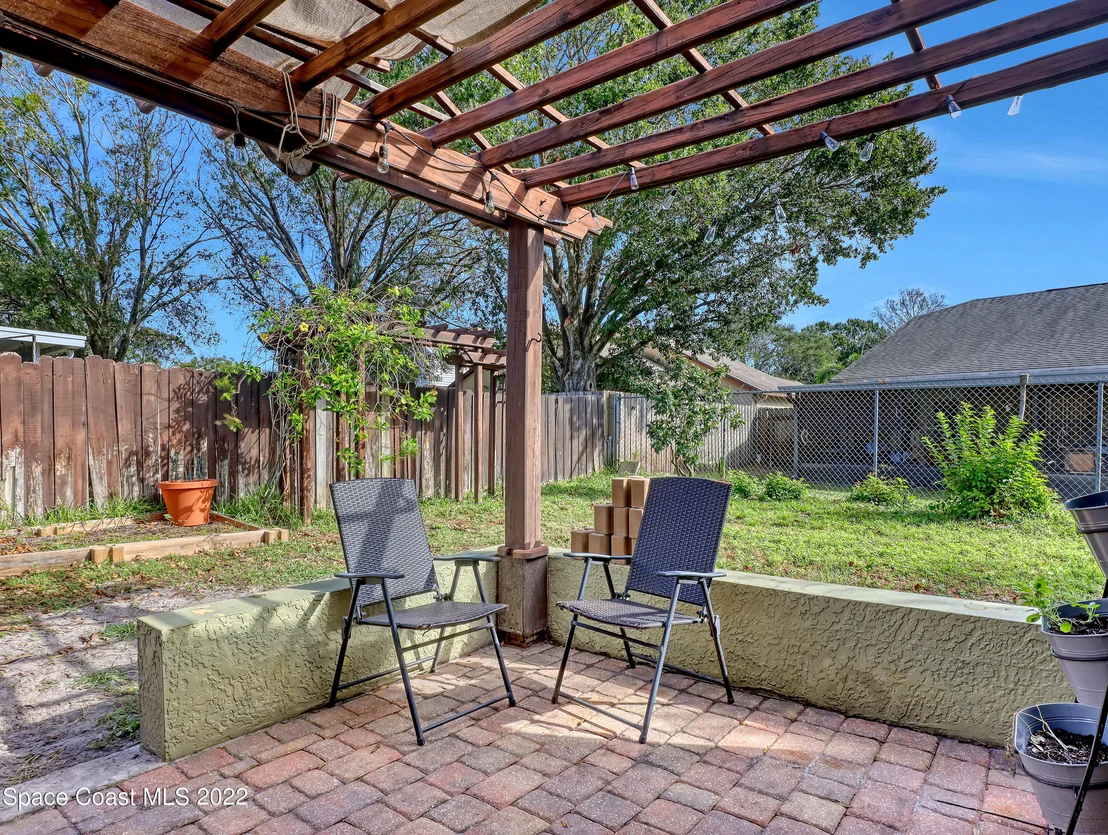Photo of 1541 Clover Circle