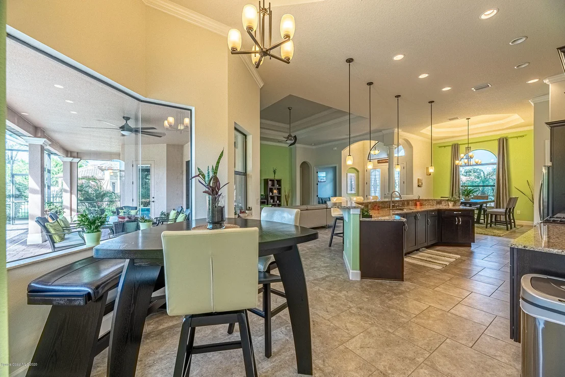 Photo of 824 Lorenza Place