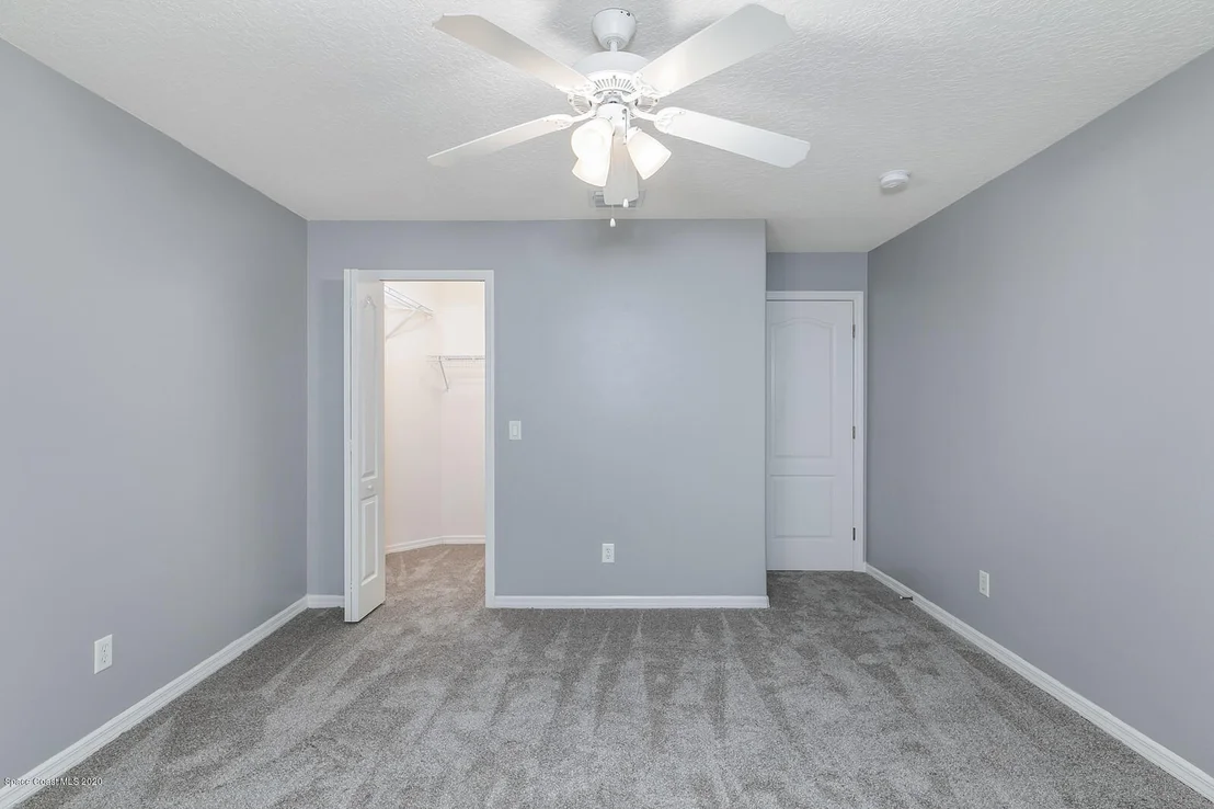 Photo of 895 Villa Drive