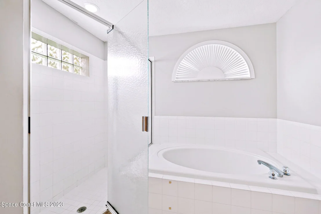 Photo of 921 Osprey Lane