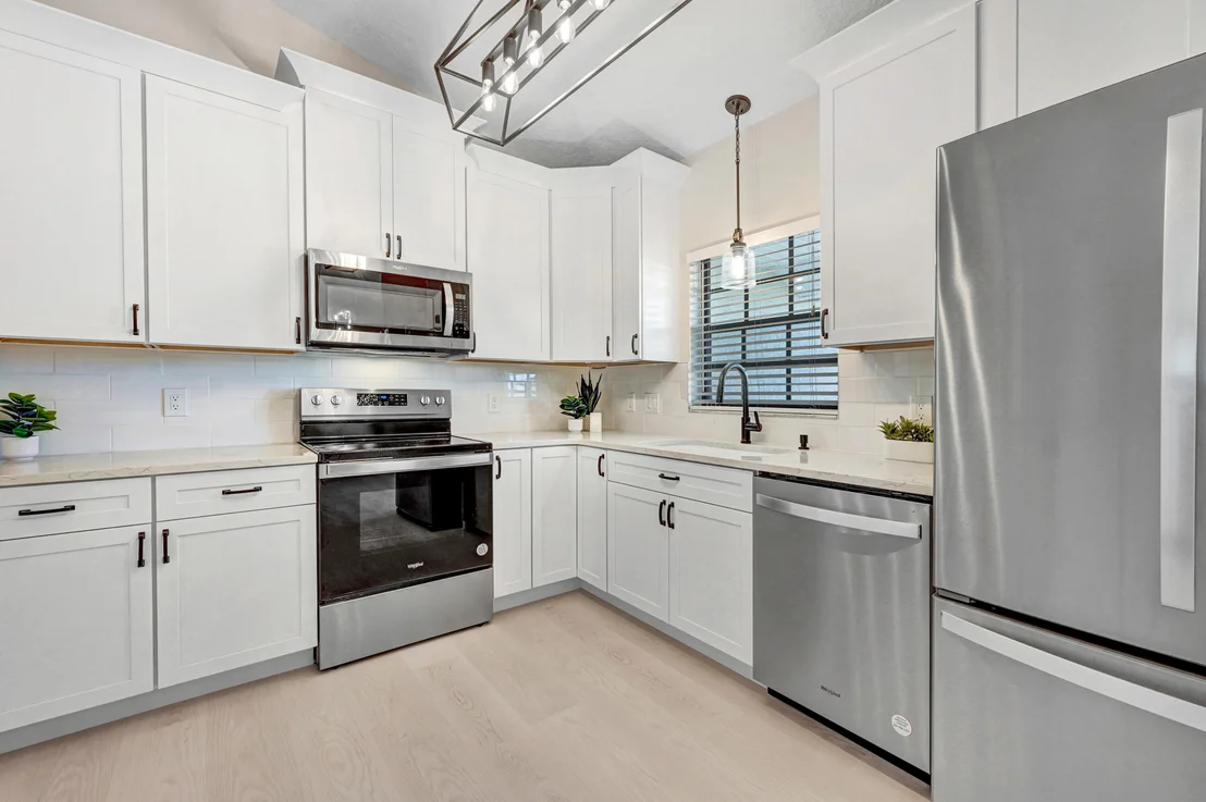 Photo of 6325 Hudson Road