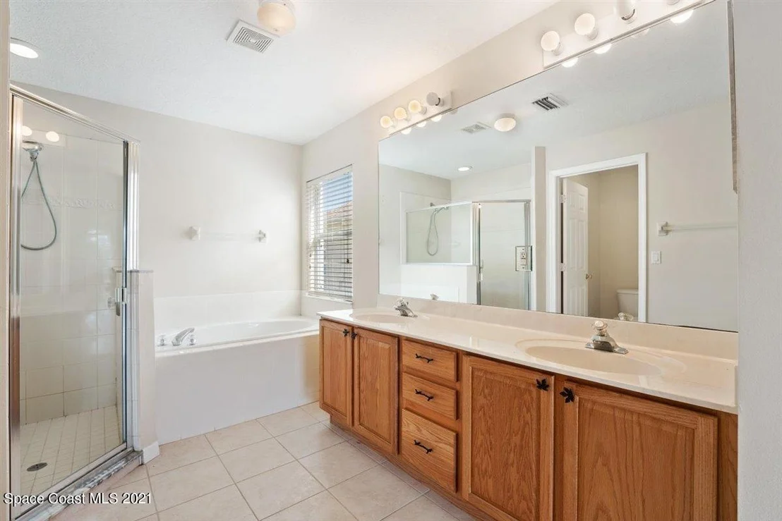 Photo of 1090 Olde Bailey Lane