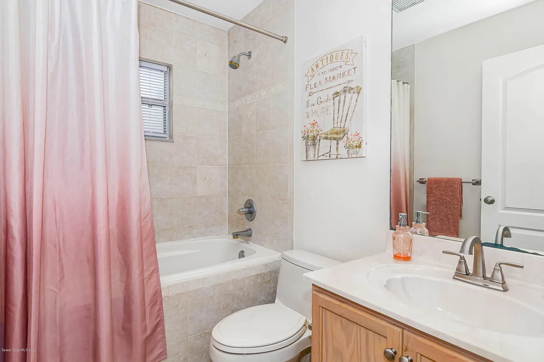 Photo of 1184 Meadow Lake Road