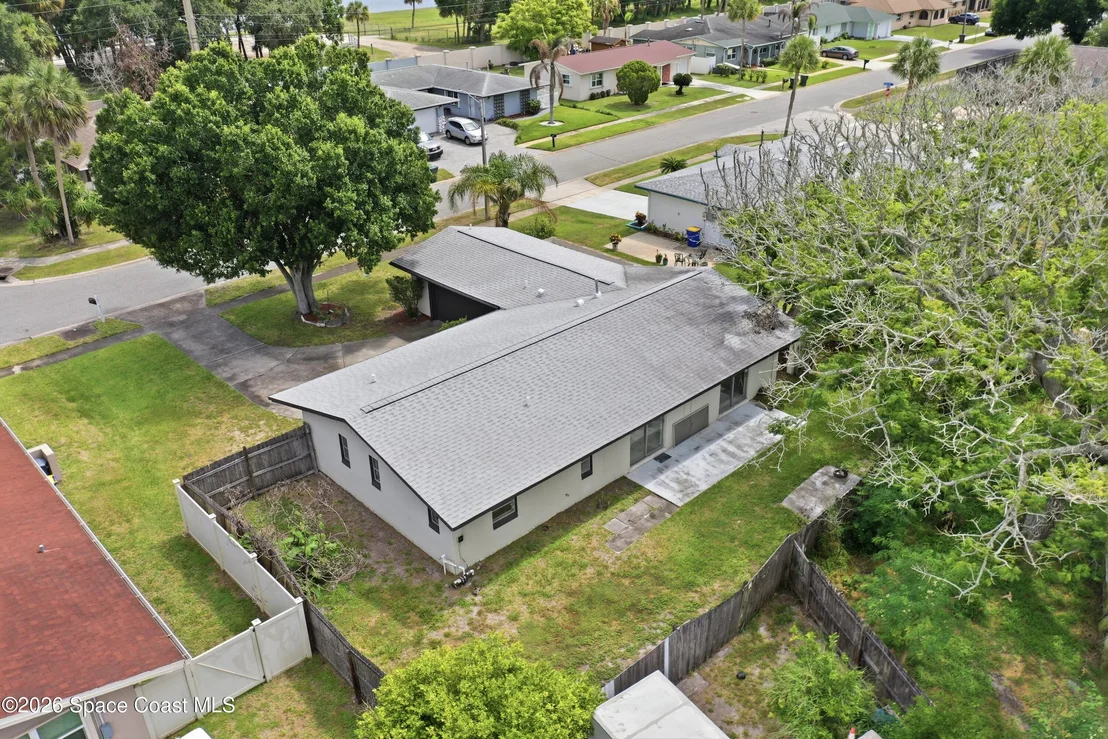 Photo of 1139 Groves Drive
