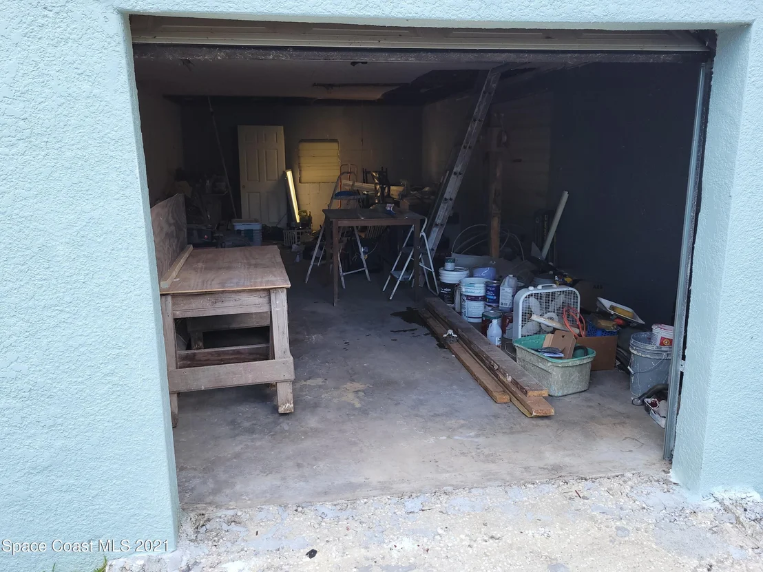 Photo of 651 N Range Road