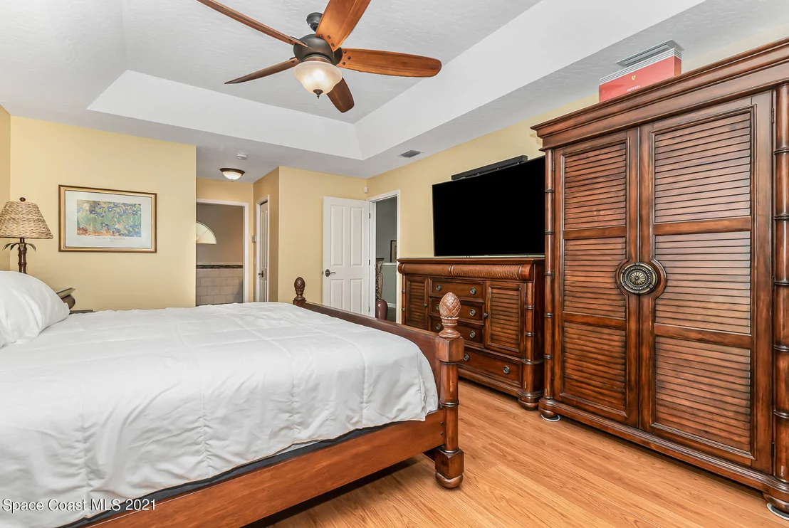 Photo of 243 Peregrine Drive