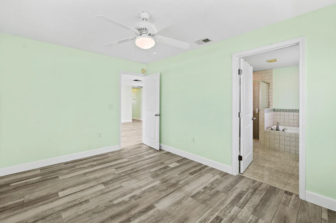 Photo of 453 Penguin Drive