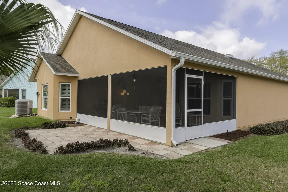 Photo of 1087 Pine Creek Circle NE