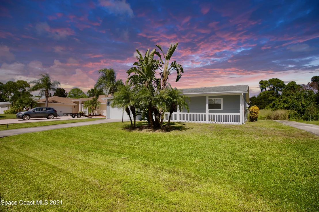 Photo of 918 Bermuda Avenue