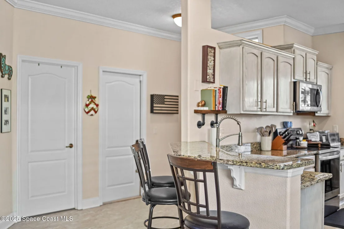 Photo of 381 Waterside Circle