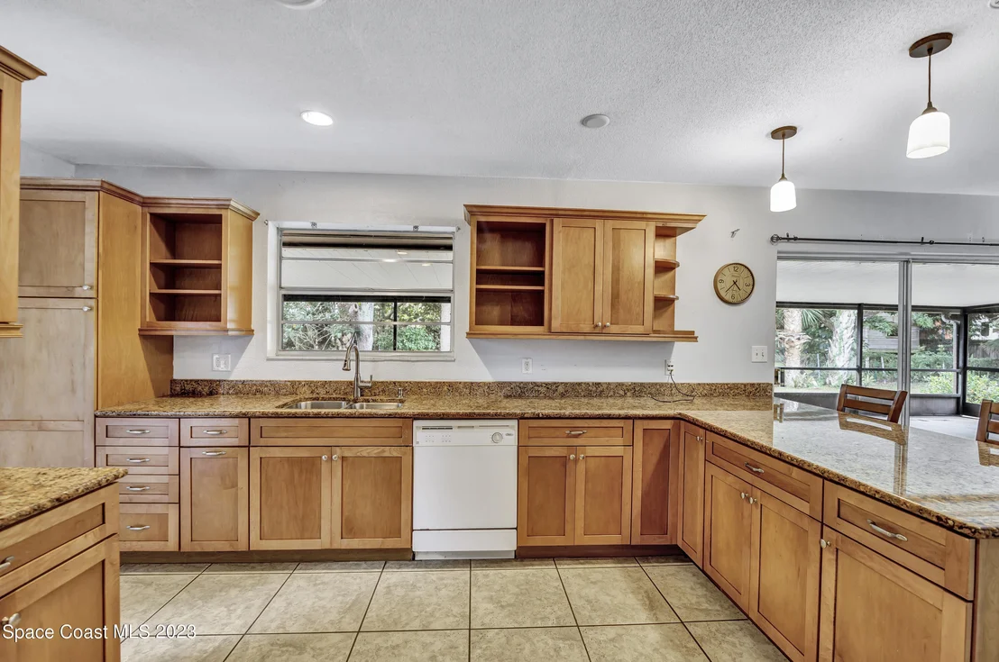 Photo of 521 Andrews Drive