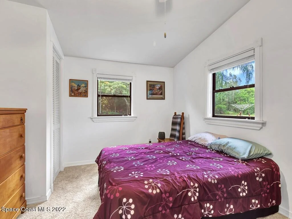 Photo of 9850 River Drive