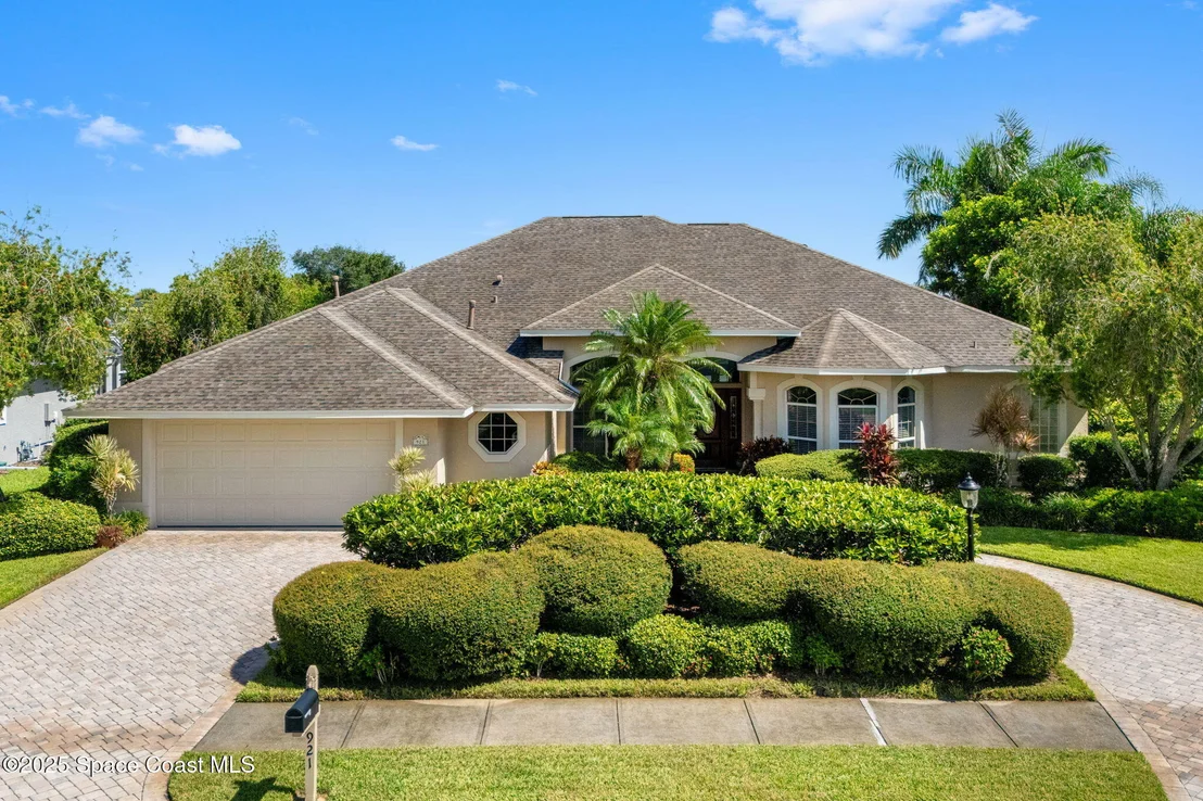 Photo of 921 Wildwood Drive