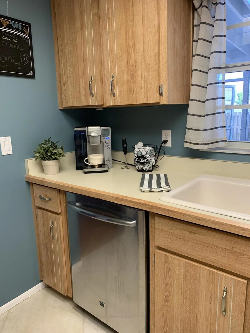Photo of 2235 Hickory Drive