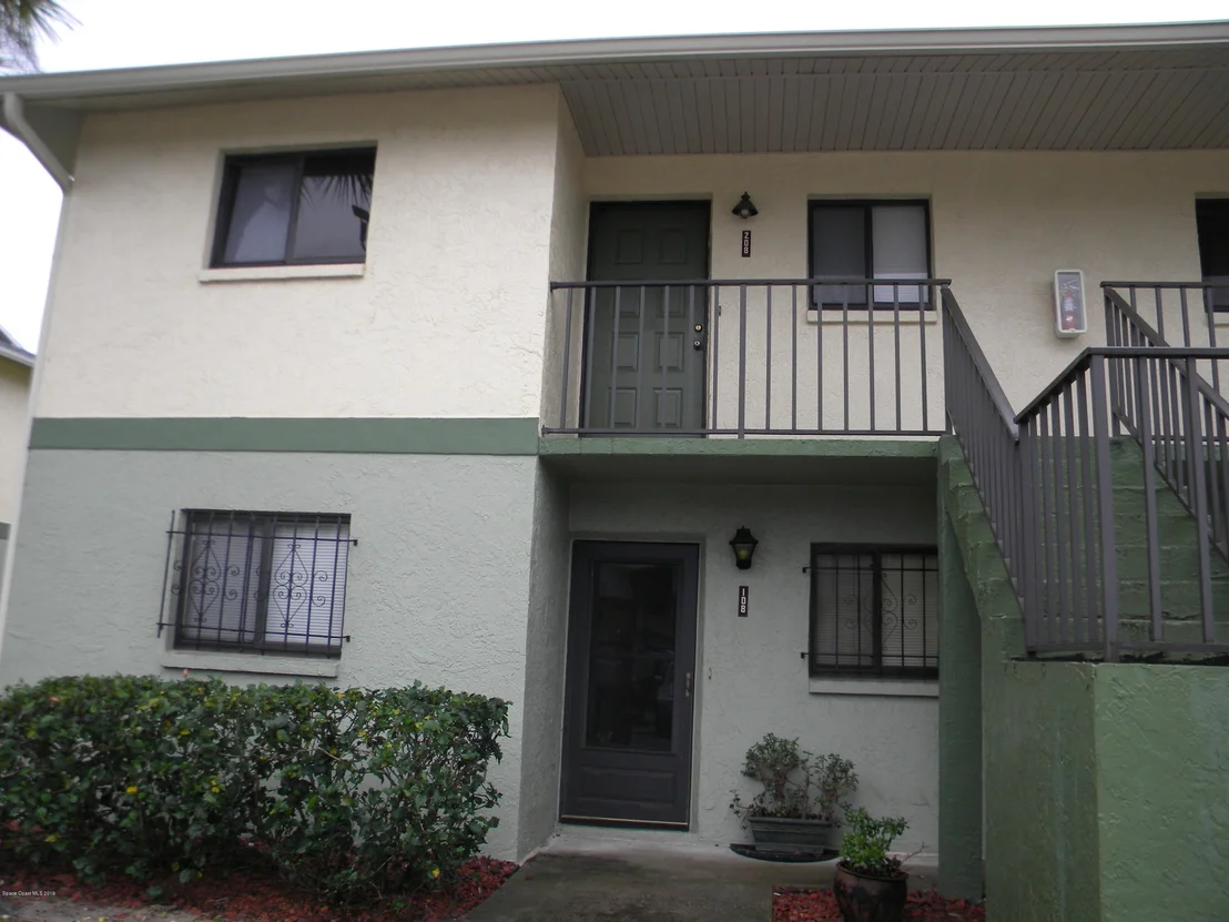 Photo of Unit 108 at 1720 Murrell Road