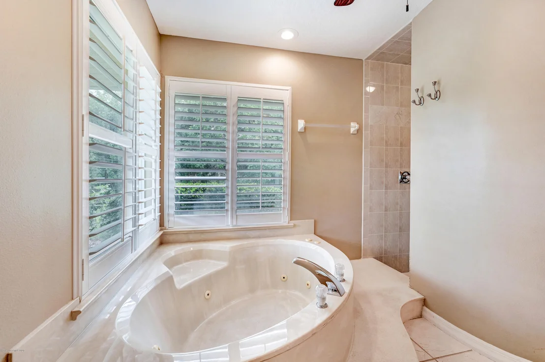 Photo of 3850 Beechgrove Road