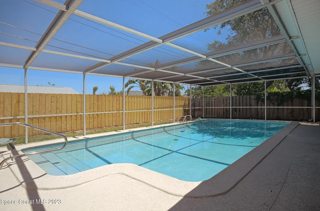 Photo of 440 Coconut Drive