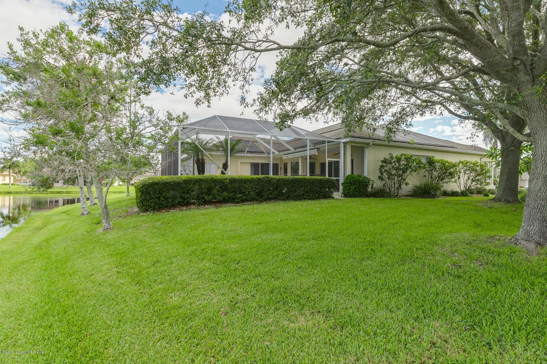 Photo of 5800 Sheffield Place
