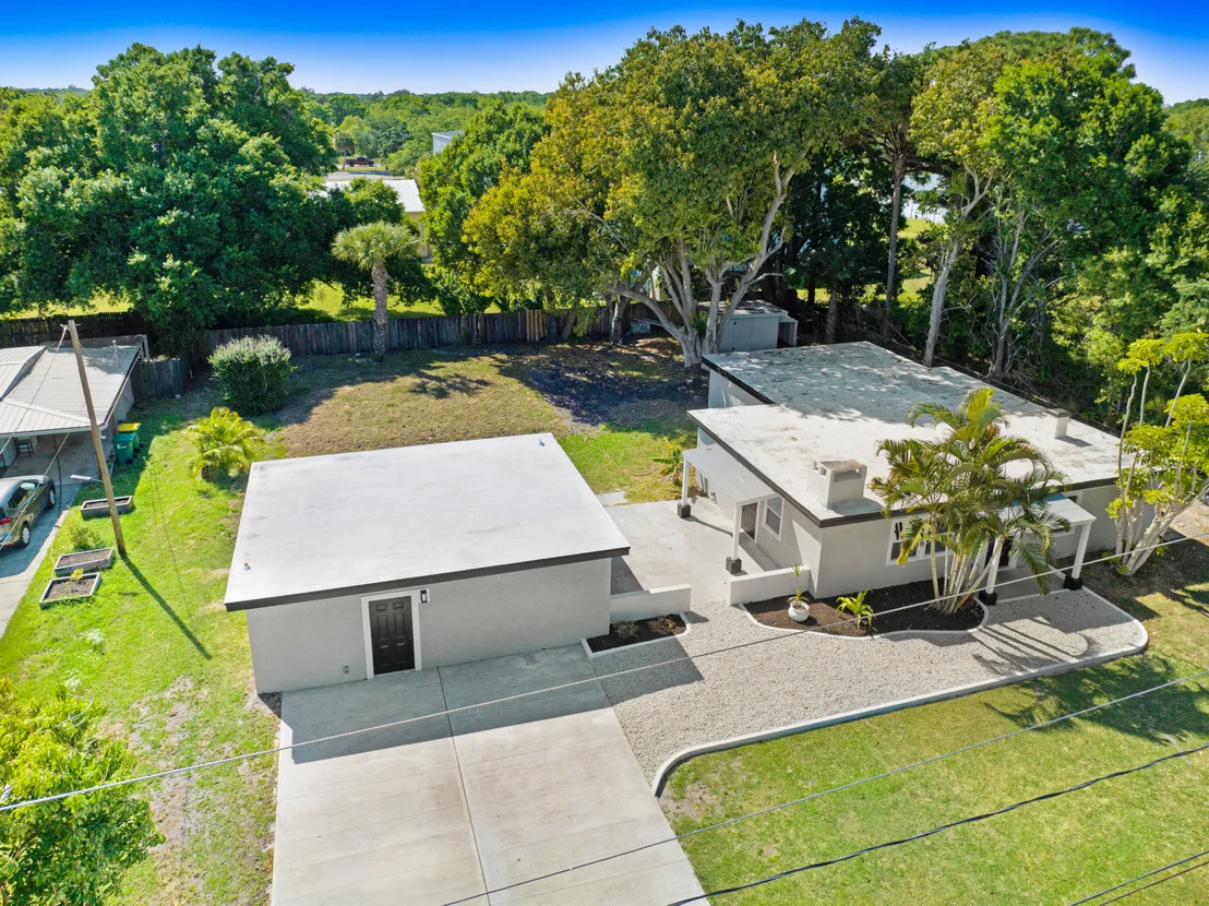 Photo of 447 Helen Street