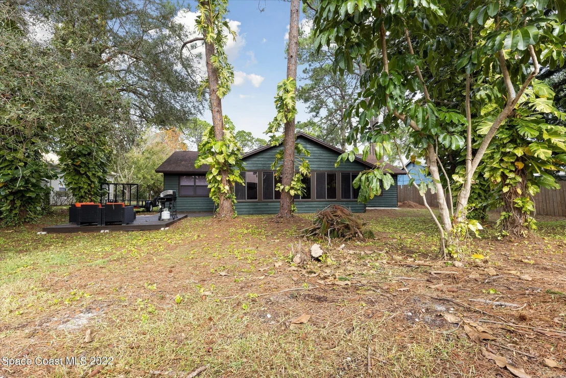 Photo of 5575 Graham Street