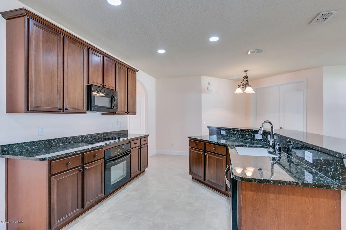 Photo of 1262 United Drive