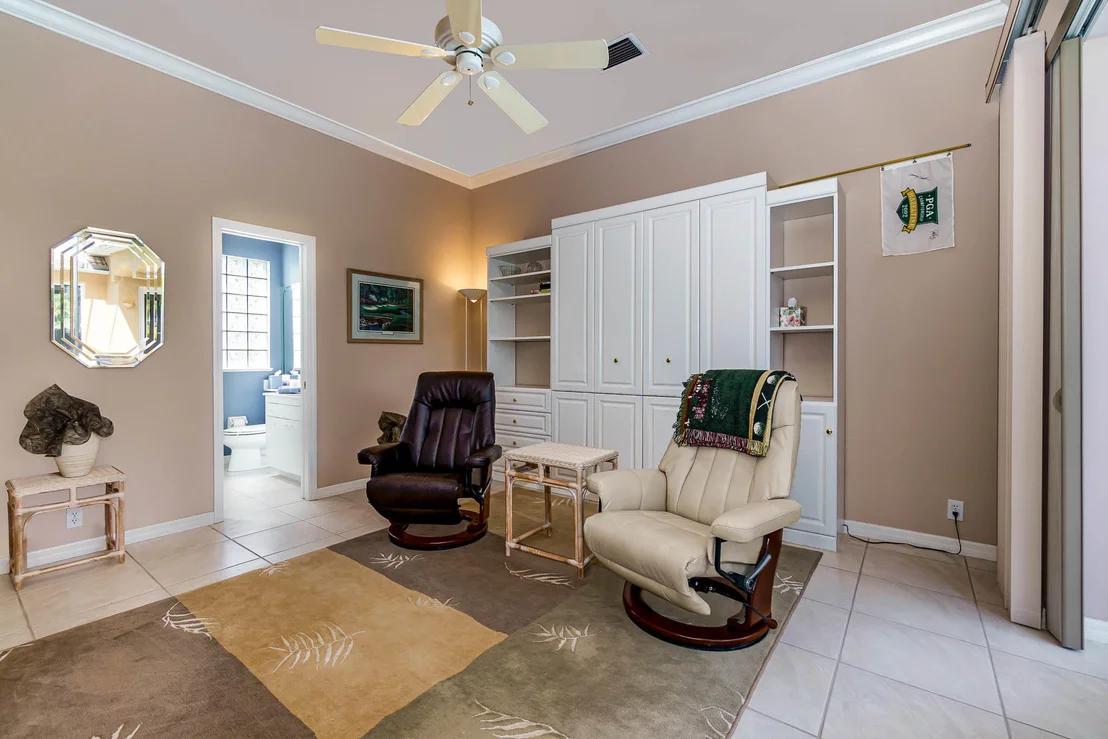 Photo of 920 Palm Brook Drive