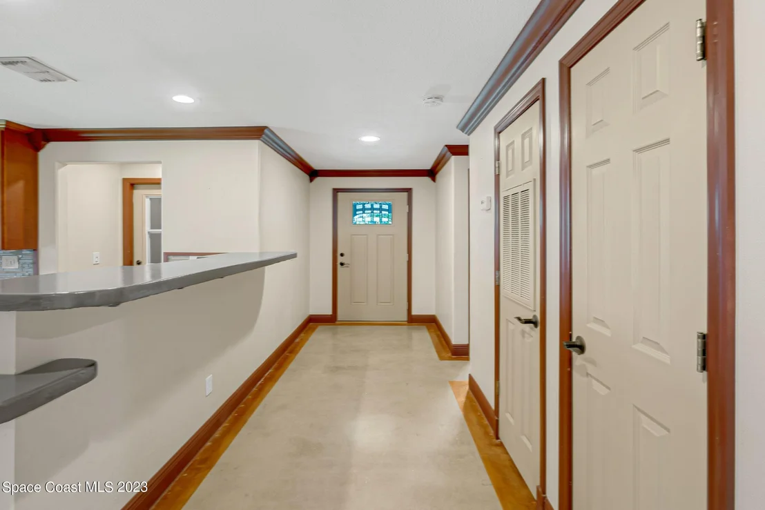 Photo of 1718 Bruman