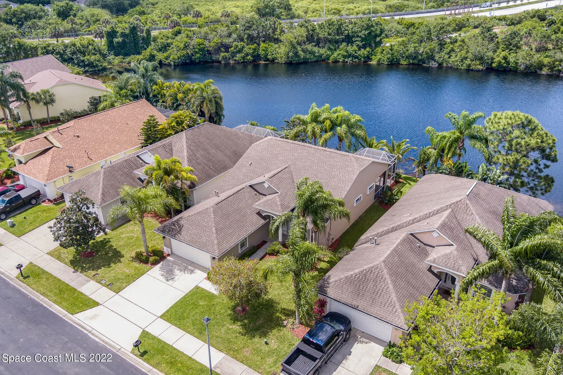 Photo of 4670 Portage Trail