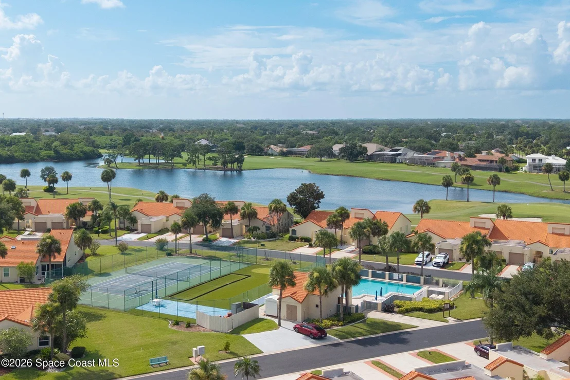 Photo of 718 Pine Island Drive