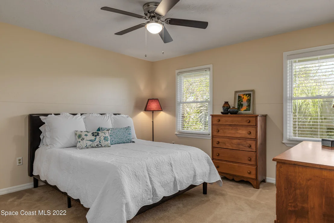 Photo of 521 Nightingale Drive