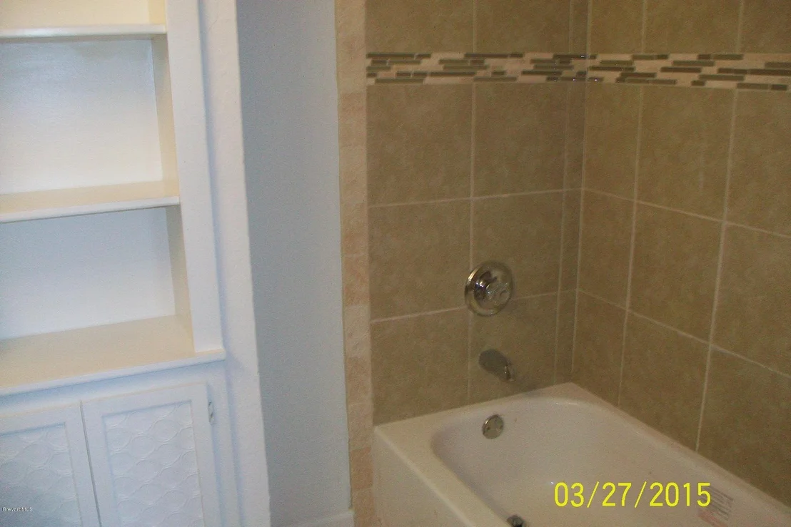 Photo of 1132 NE Mariposa Drive