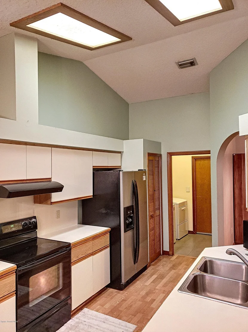 Photo of 1699 Palm Ridge Road