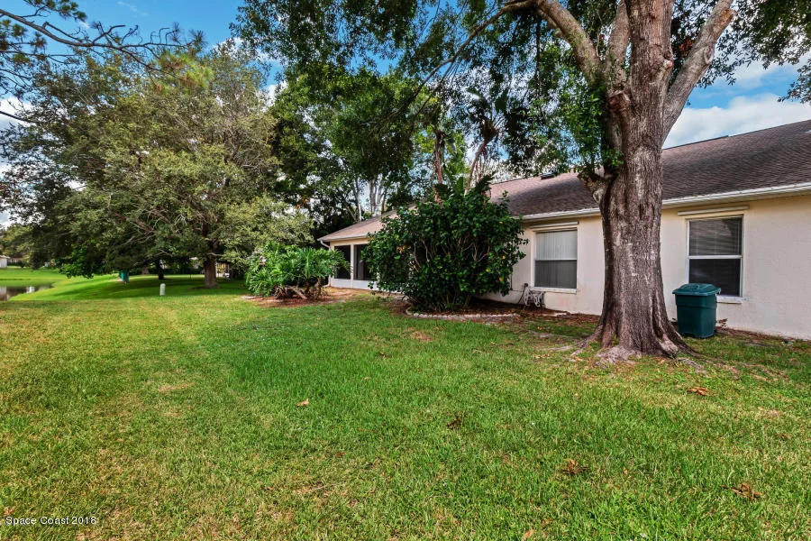 Photo of 295 Oak Lake Road